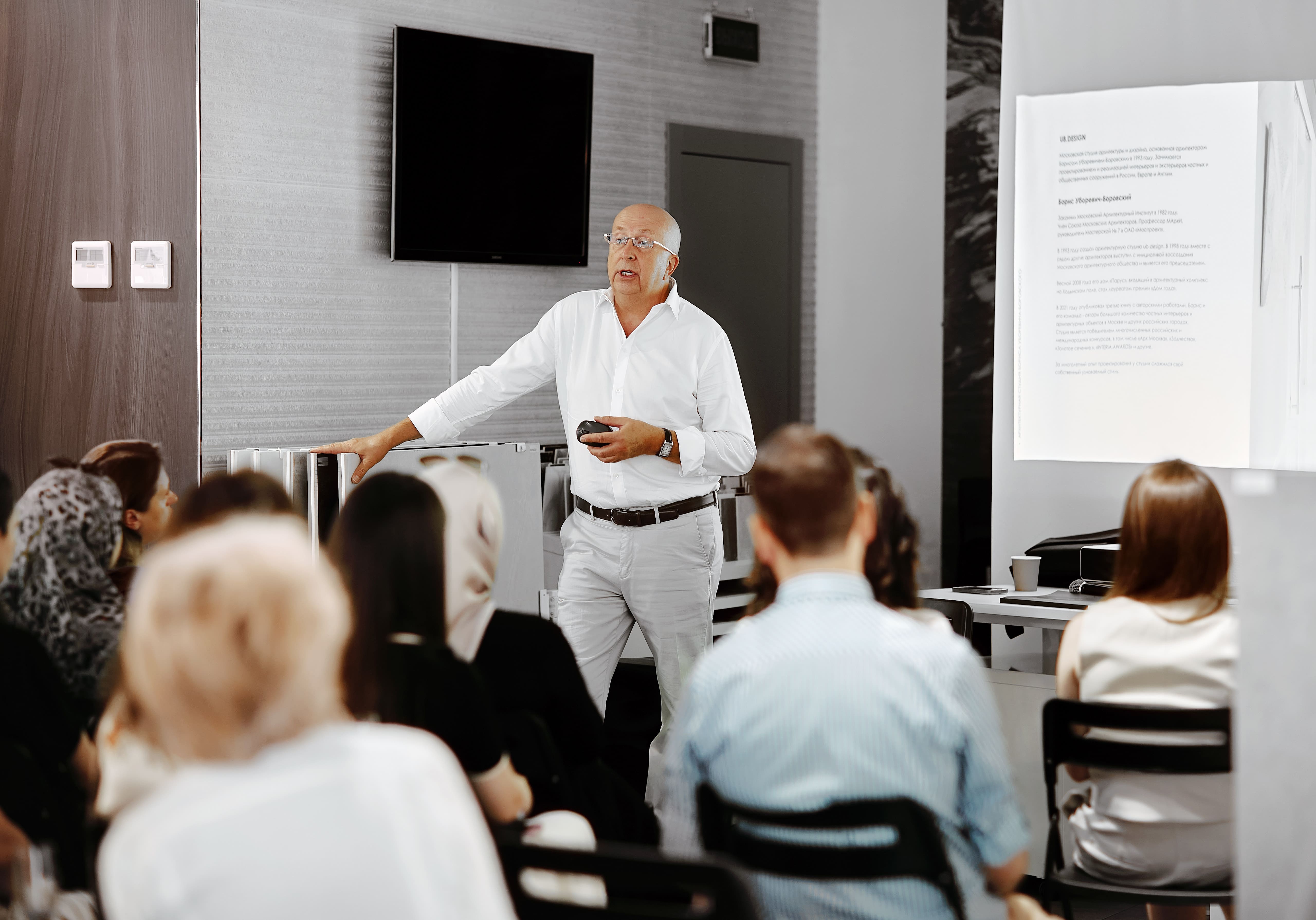 Вечеринка для друзей и партнеров Zodiac